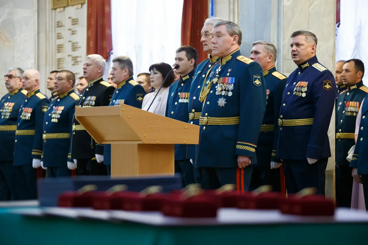Валерий Герасимов вручил дипломы выпускникам Военной академии Генерального штаба ВС России