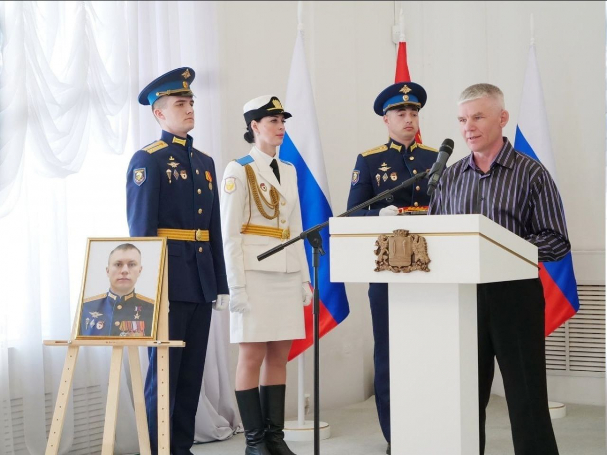 Раскрыт подвиг десантника Владимира Зозулина, посмертно получившего звание Героя России