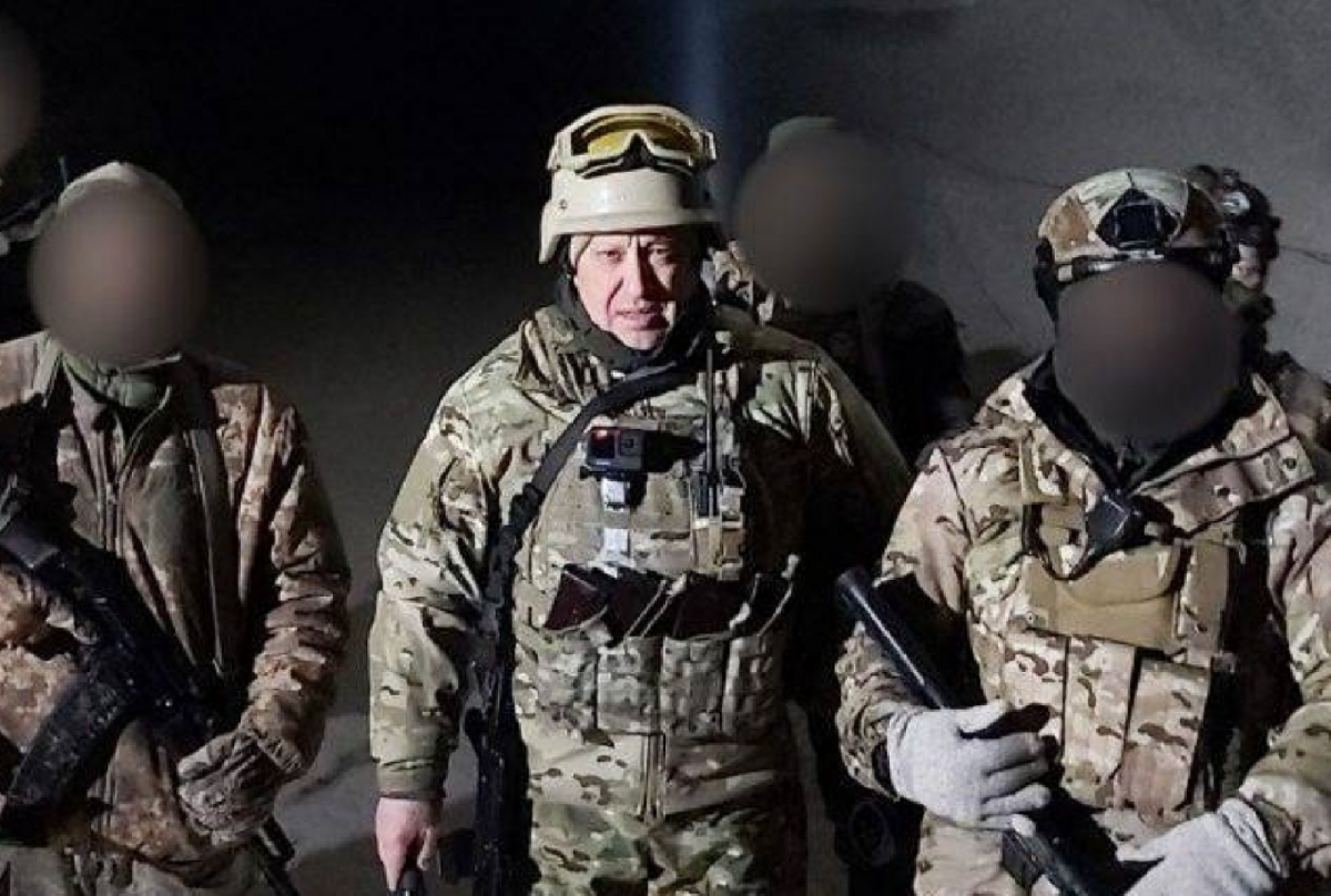 Пригожин поделился с украинскими женщинами шампанским в честь 8 марта