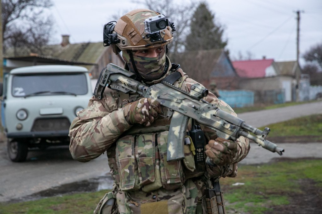 Росгвардейцы выявили 30 вооружённых пособников ВСУ в Запорожье и в Херсонской области области
