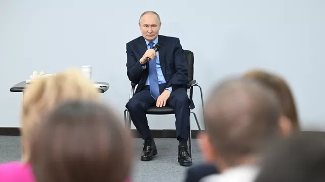 Влаадимир Путин призвал проработать вопрос льготного кредитования многодетных семей