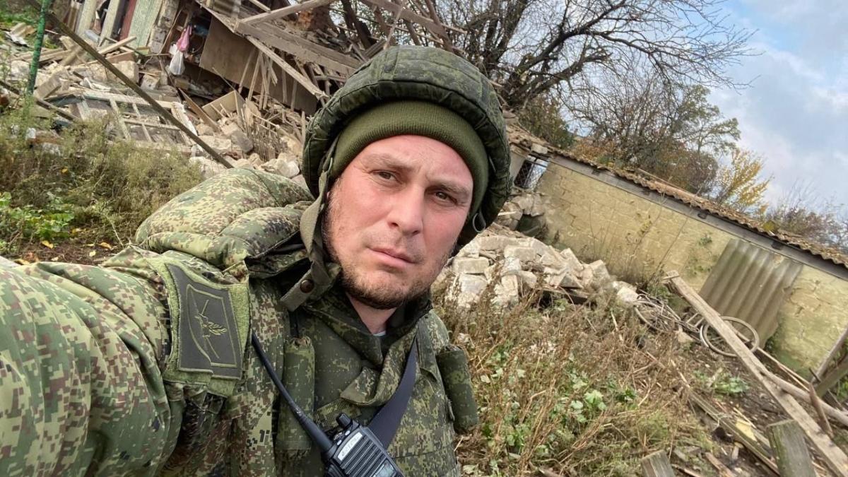 Владимир Путин присвоил саратовскому офицеру Сергею Назарову звание Героя России