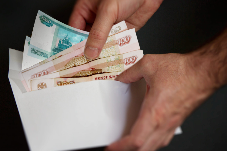 Саратовские налоговики проинструктировали получателей зарплат в конвертах