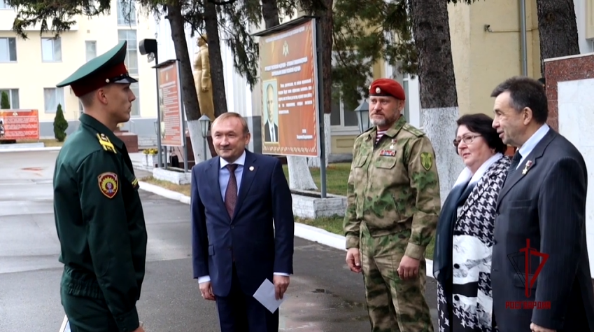 Именную стипендию имени Героя России генерал-полковника Анатолия Романова вручили лучшему курсанту Саратовского военного института Росгвардии