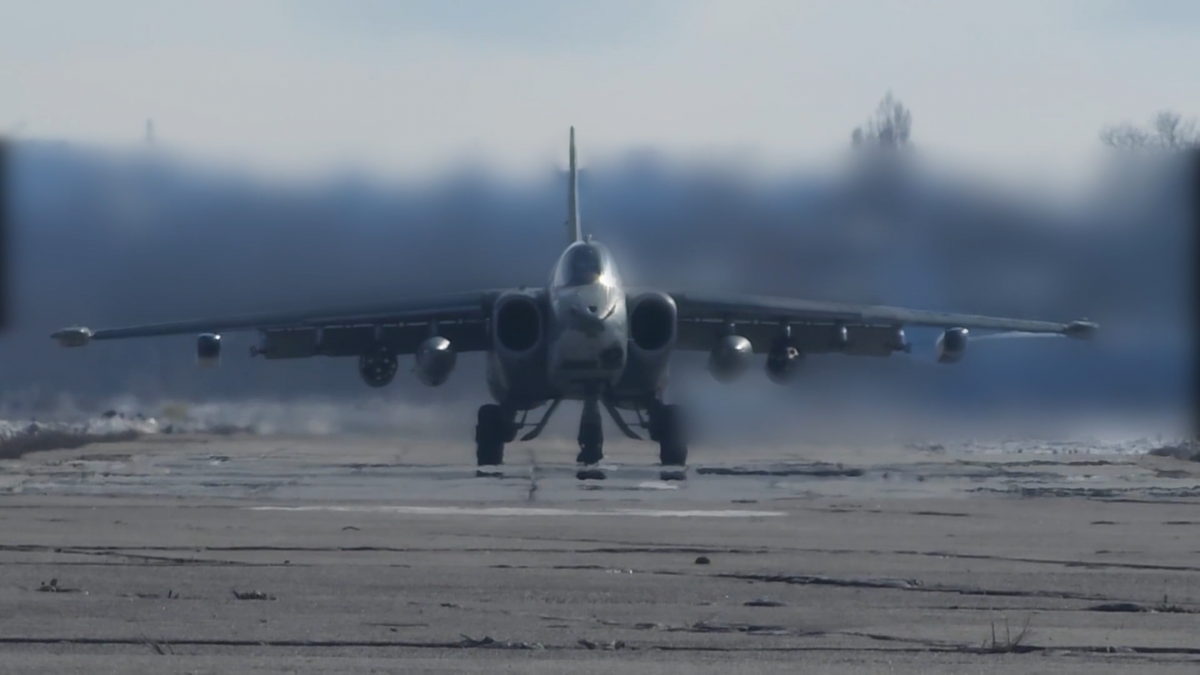 Экипажи штурмовой авиации на самолетах Су-25 нанесли ракетные авиационные удары в приграничных районах Курской области