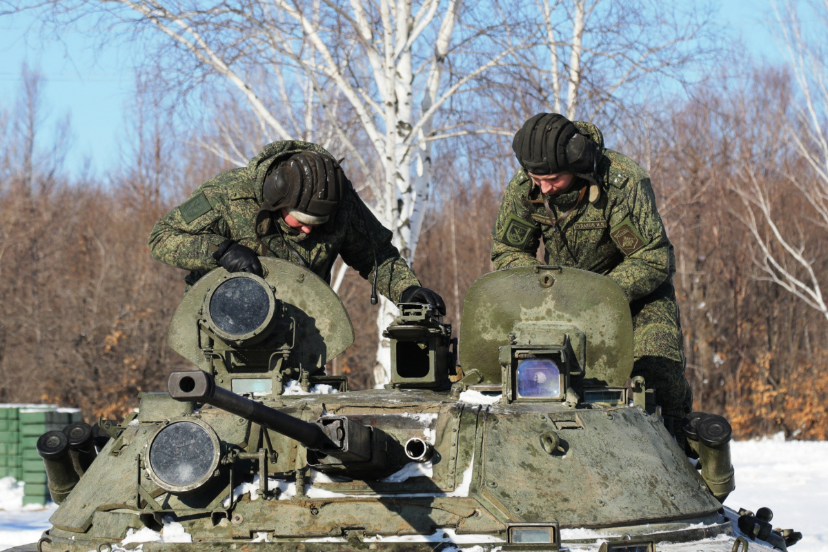 В Восточном военном округе продолжается сбор с молодыми офицерами
