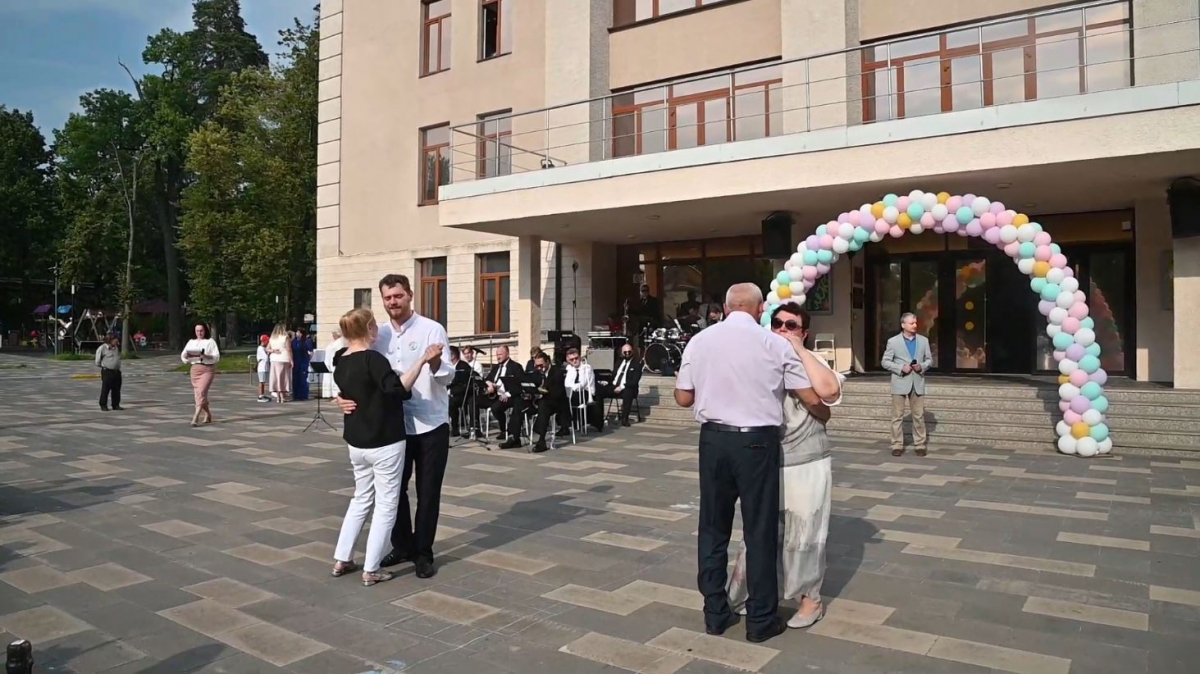 В главном гарнизоне РВСН во Власихе отпраздновали День семьи любви и верности