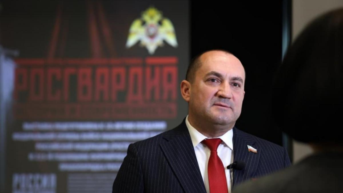 Смартфон как инструмент защиты: Вячеслав Калинин внедряет новые сервисы для граждан